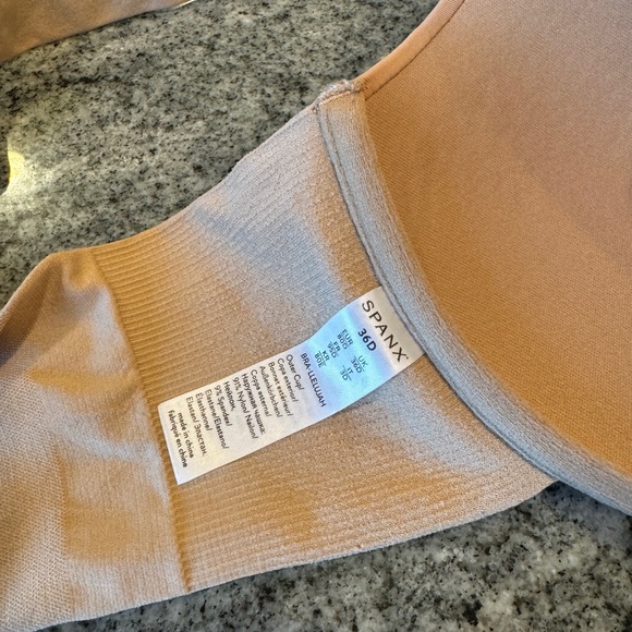 SPANX bra size 36D - Picture 4 of 6